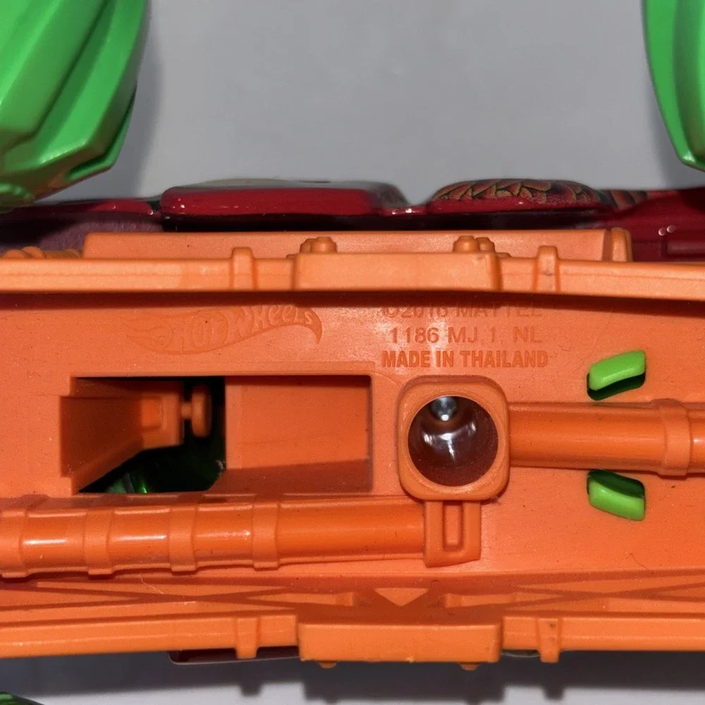 MEGA-WREX Dragon MONSTER TRUCK RARE Red With Green Tires 2020 Hot Wheels
